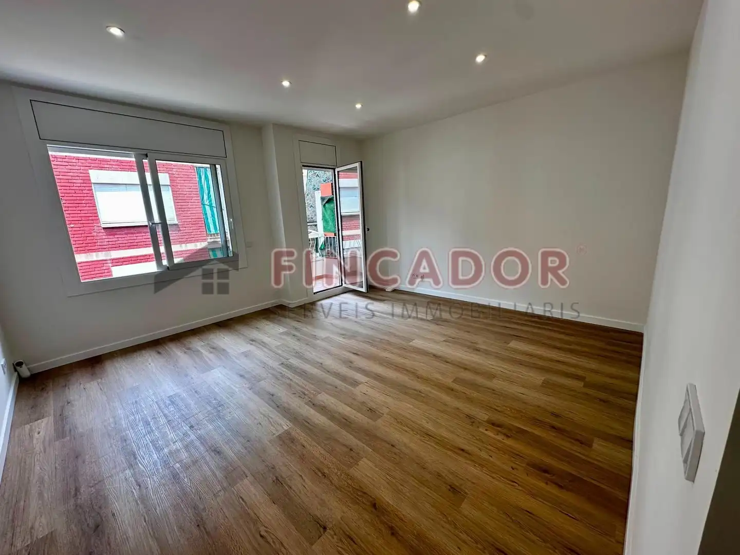Flat with terrace for sale in Avinguda del Parc