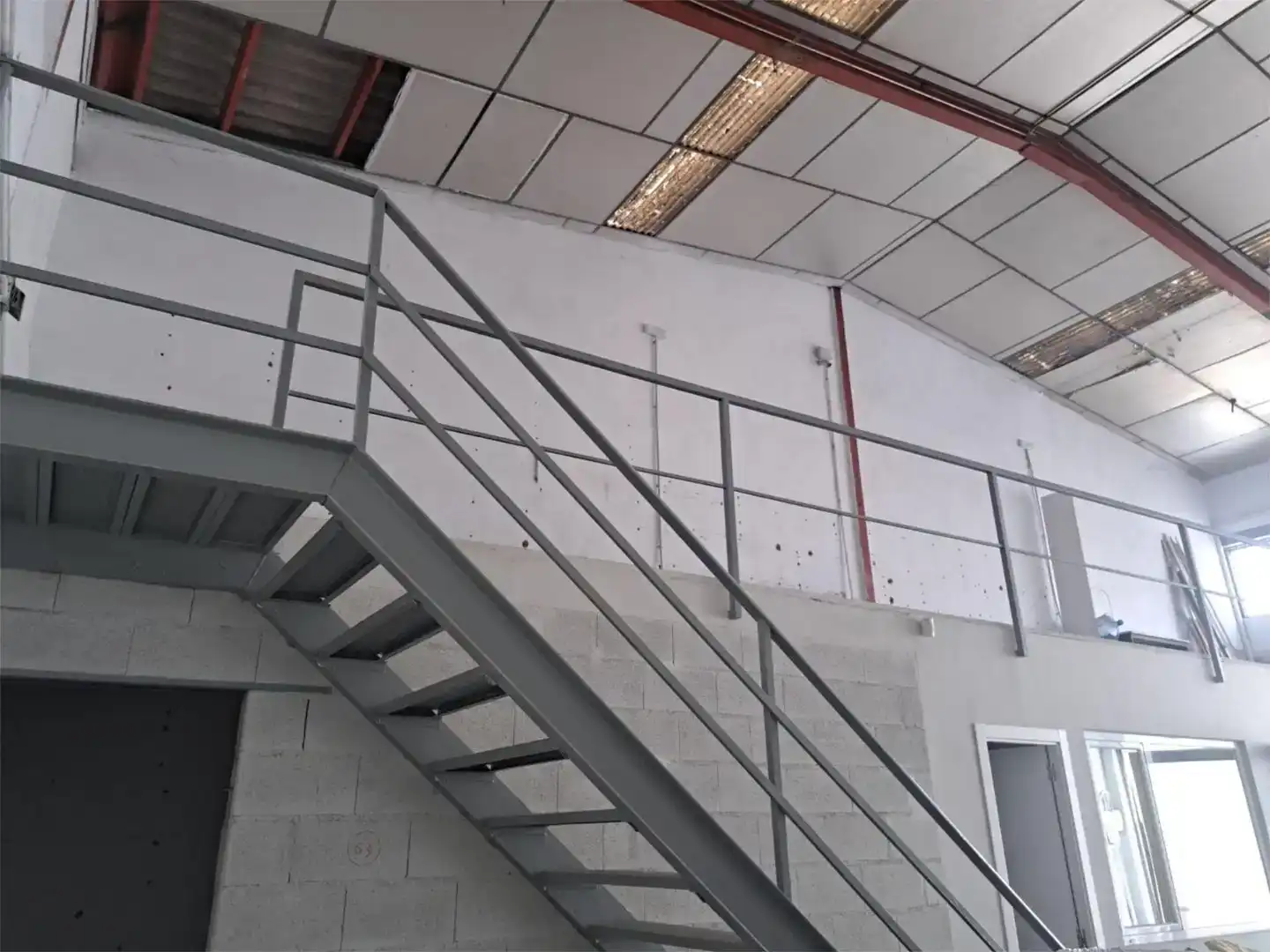 Nave industrial de alquiler en Coslada