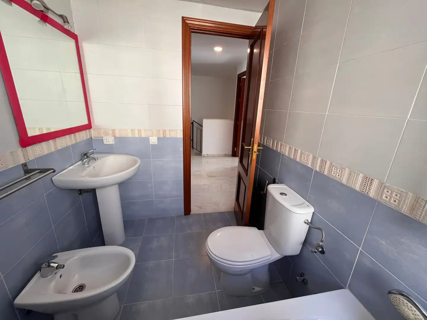 Casa aparellada amb piscina en venda a Colegio Europa, imagen 28