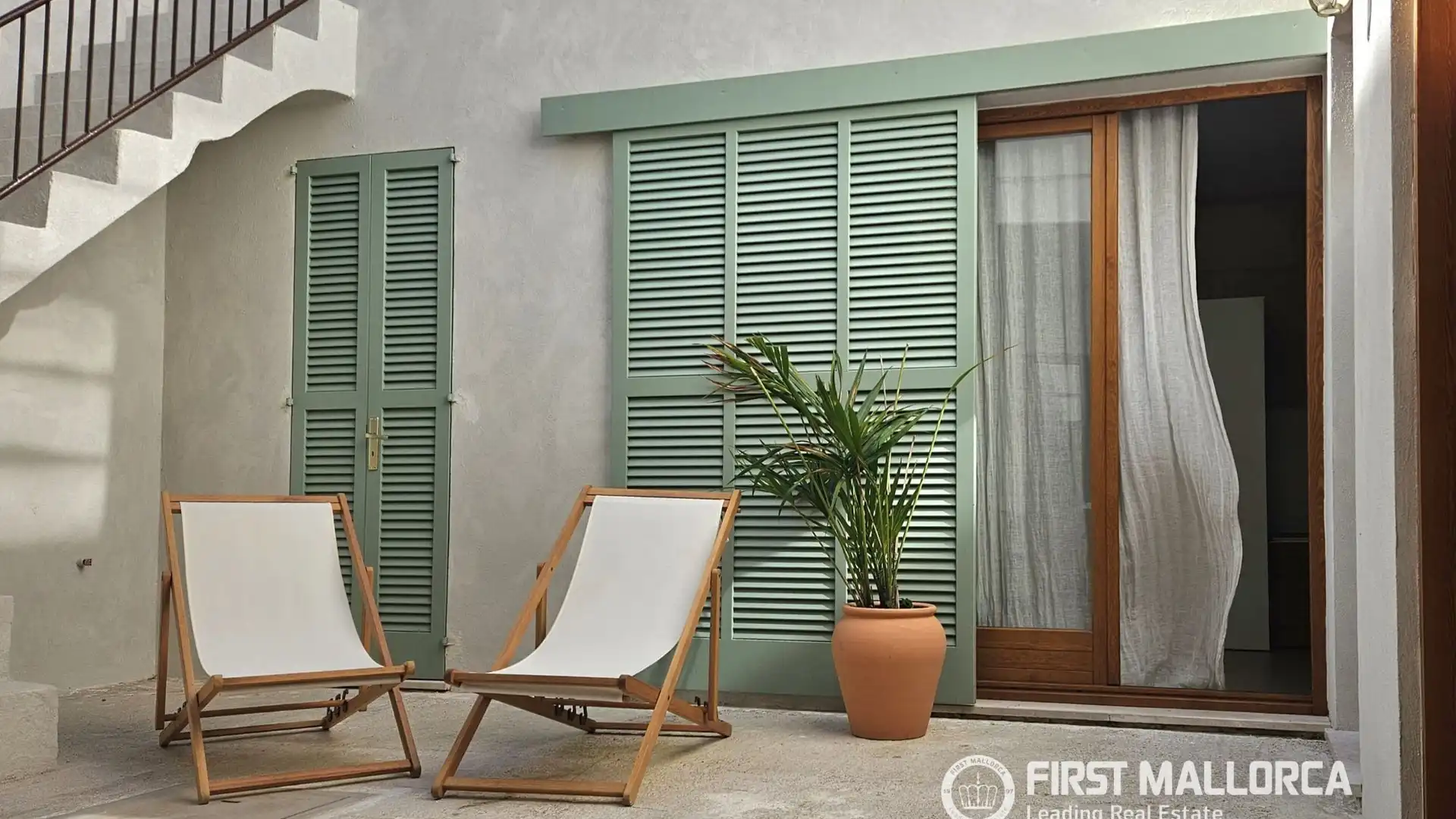 Terrasse von Einfamilien-Reihenhaus zur Miete in Pollença mit Klimaanlage und Möbliert