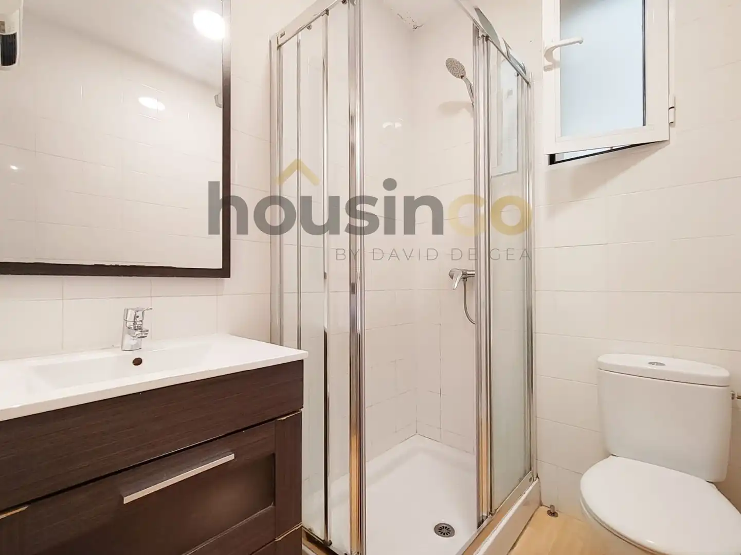 Bathroom of Flat for rent in Madrid  with Heating and Furnished