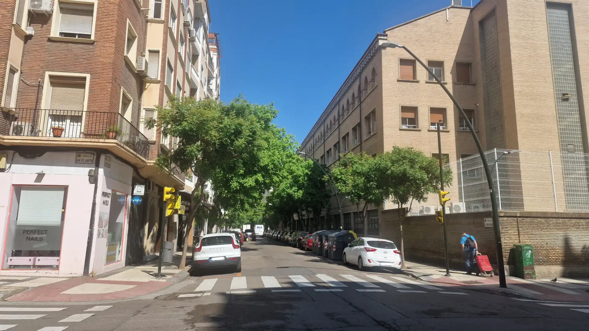 Exterior view of Flat for rent in Zaragoza  with Heating and Furnished