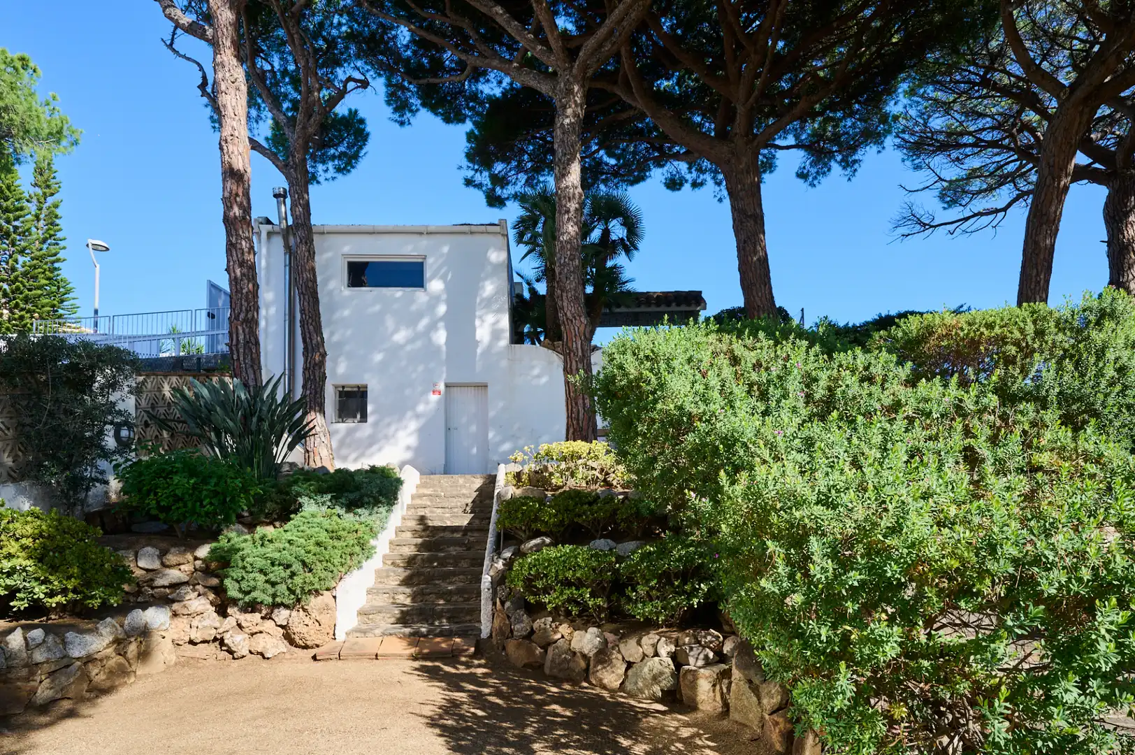 Vista exterior de Casa o xalet en venda en Arenys de Mar amb Aire condicionat, Calefacció i Jardí privat