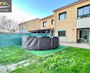 Vista exterior de Casa adosada en venda en O Pereiro de Aguiar  amb Terrassa