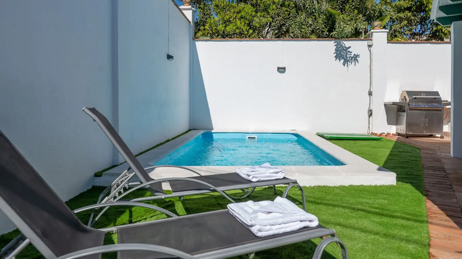 Piscina de Casa o chalet en venta en Marbella con Aire acondicionado, Calefacción y Jardín privado