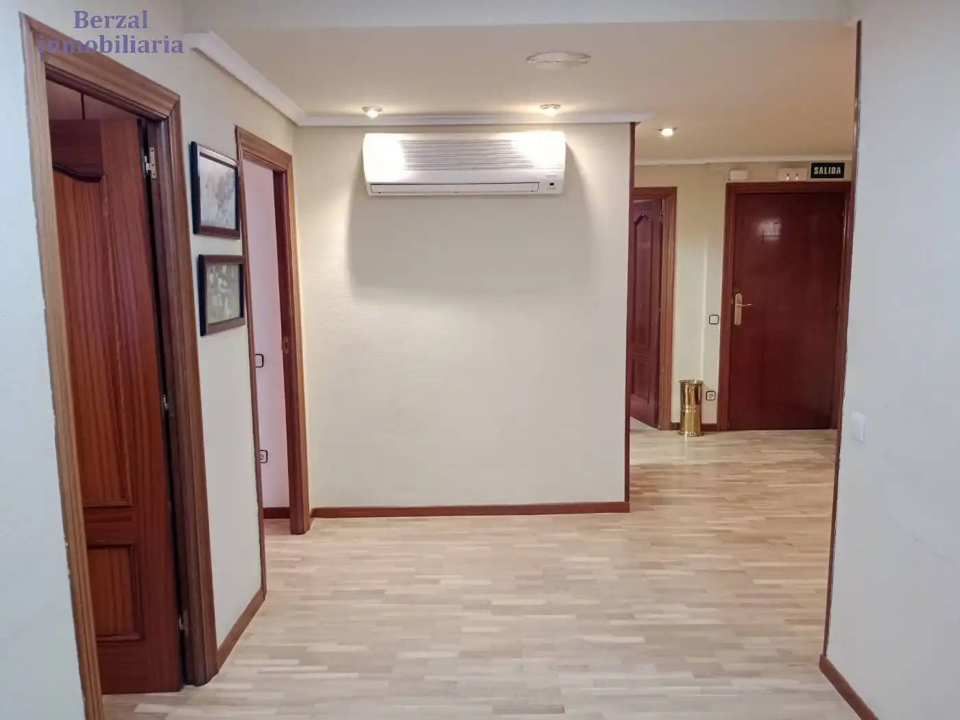 Office for rent in  Logroño  with Air Conditioner, Heating and Furnished