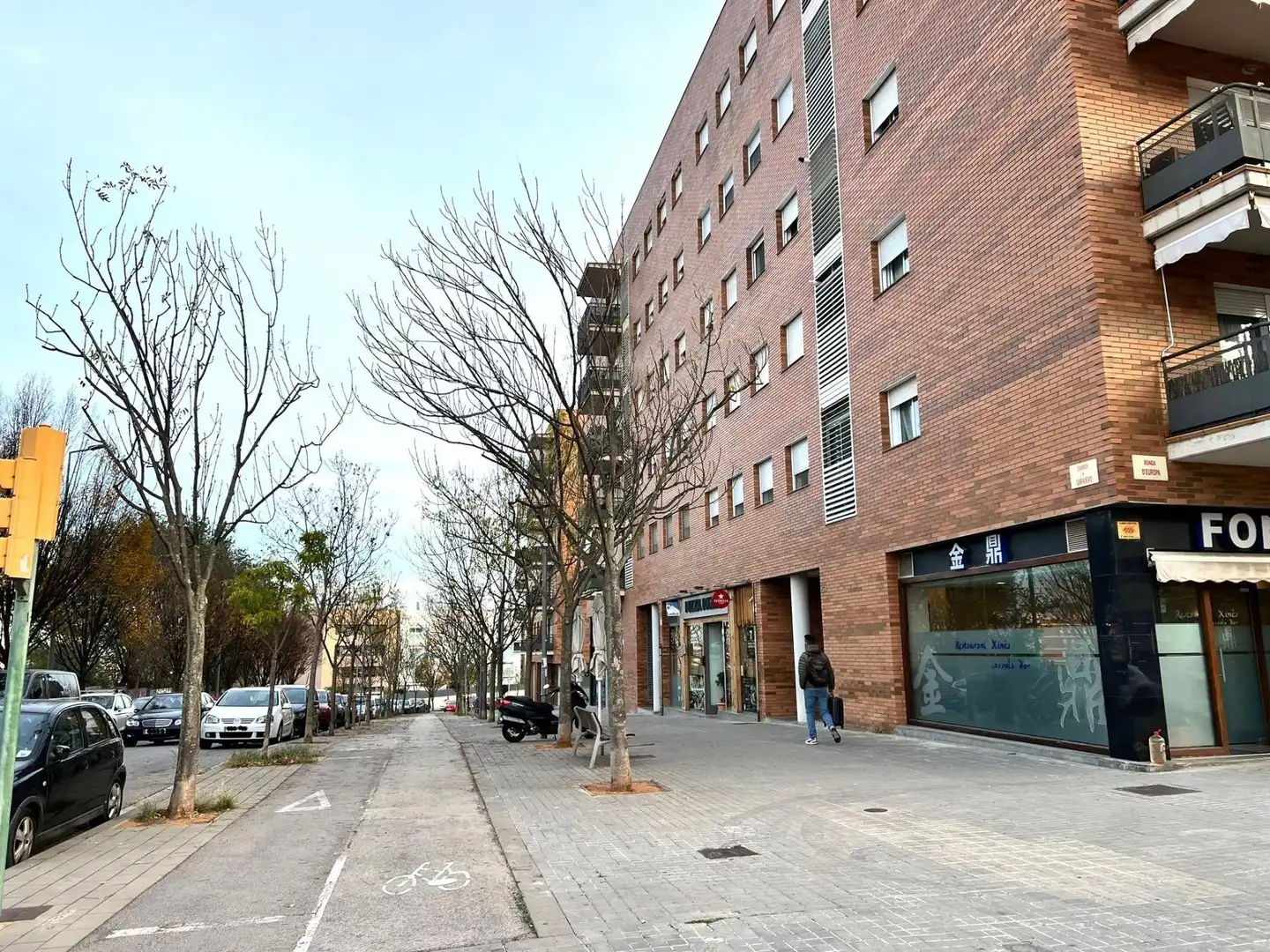 Außenansicht von Garage zum Verkauf in Sabadell
