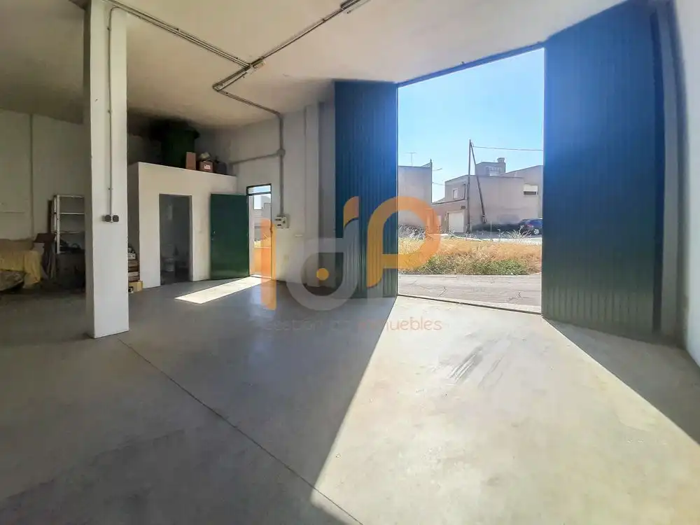 Vista exterior de Nave industrial en venta en Tabernas