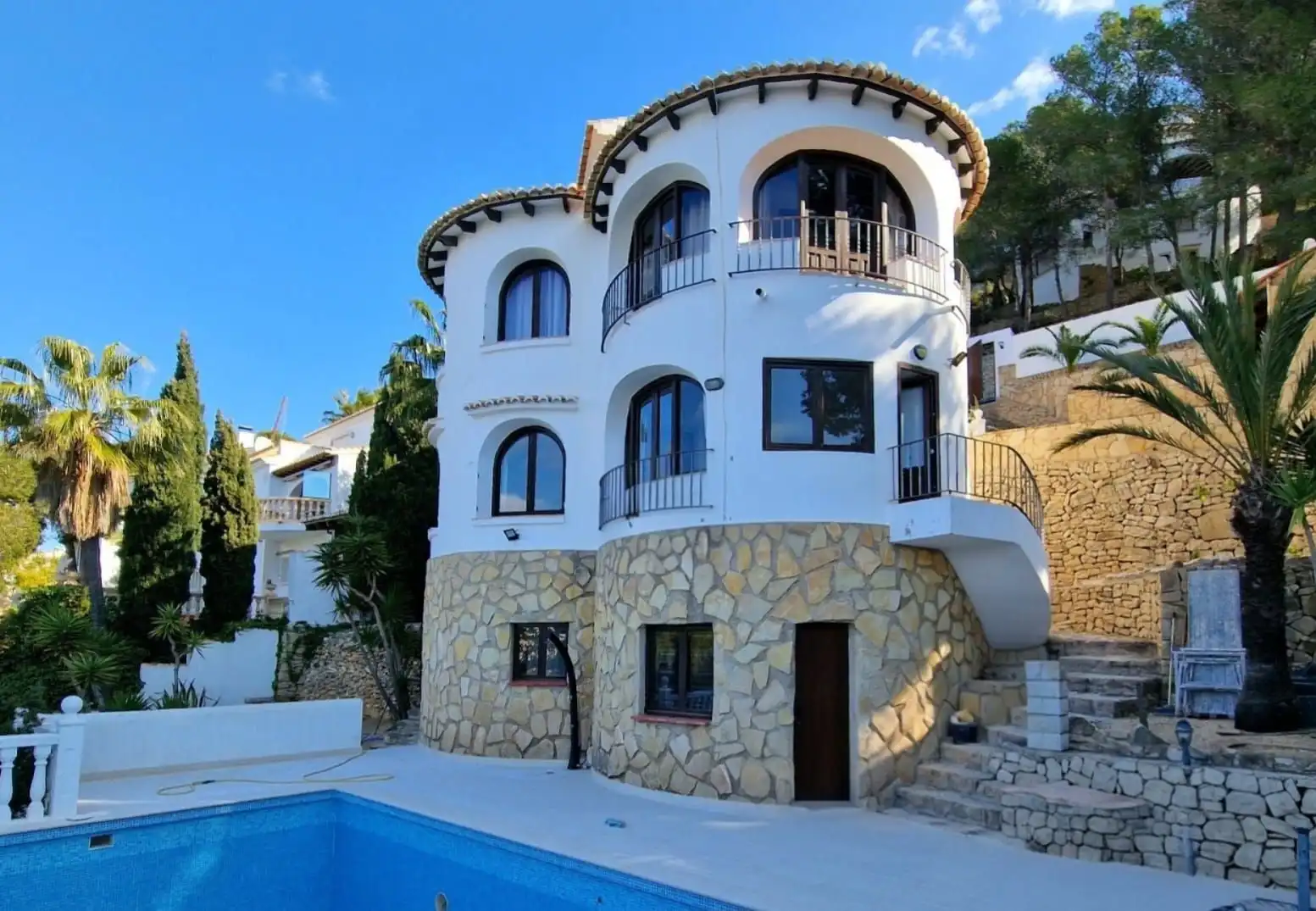 Chalet con piscina en venta en Paichi