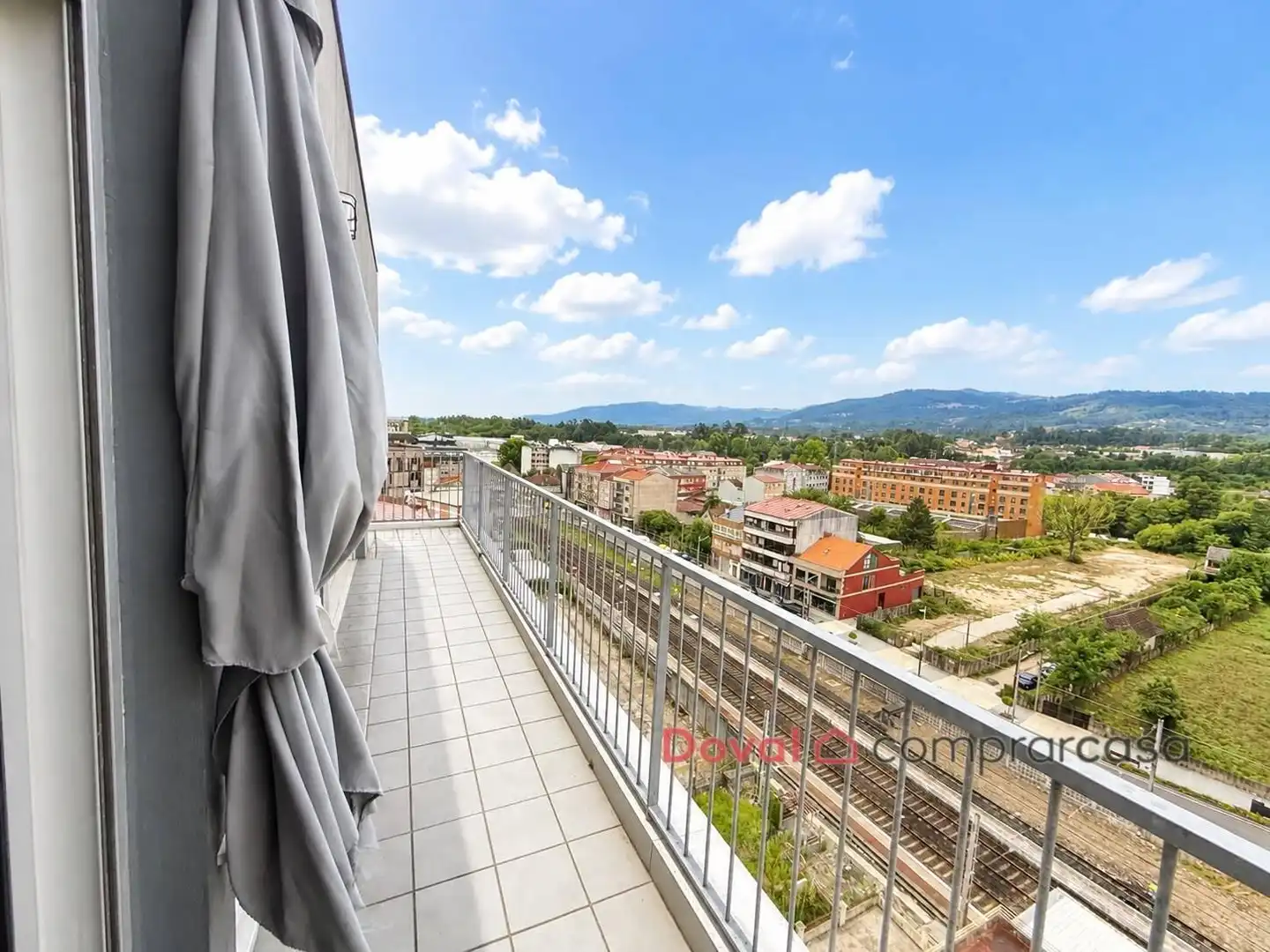 Terrasse von Dachboden zur Miete in O Porriño   mit Heizung und Möbliert