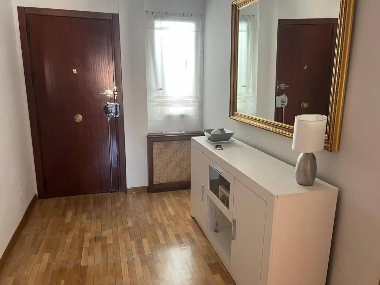 Flat for rent in Calle ESPARTEROS, Santa Bárbara