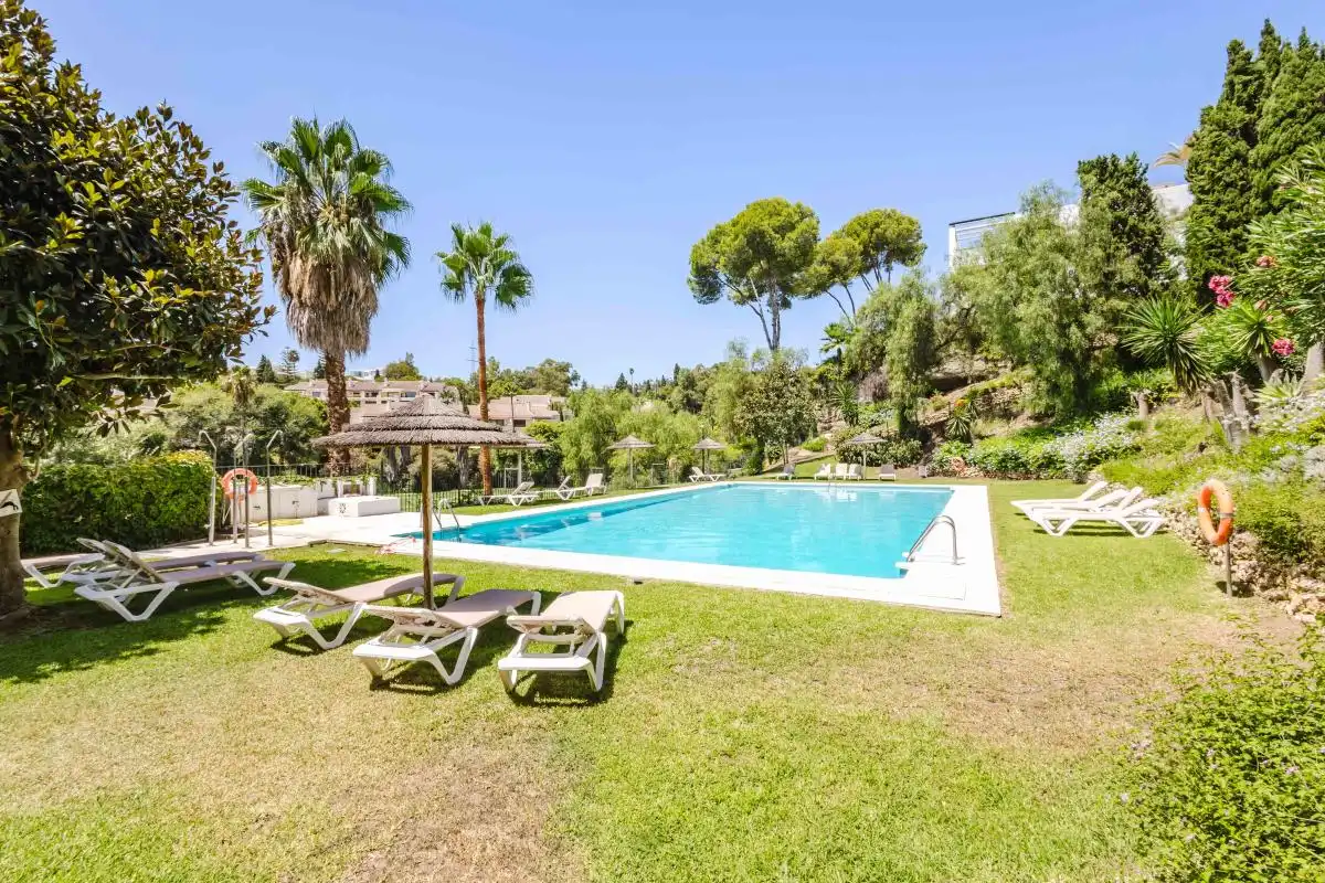 Jardí de Pis en venda en Benahavís amb Aire condicionat, Calefacció i Jardí privat