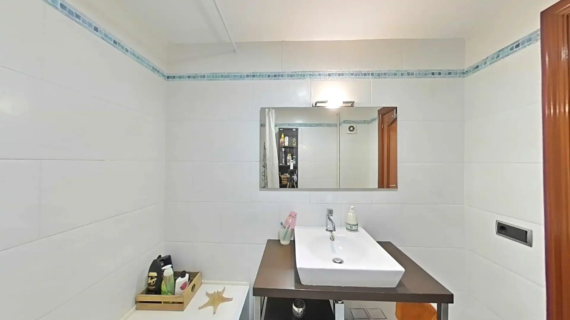 Baño de Ático en venta en Canovelles con Terraza, Trastero y Balcón