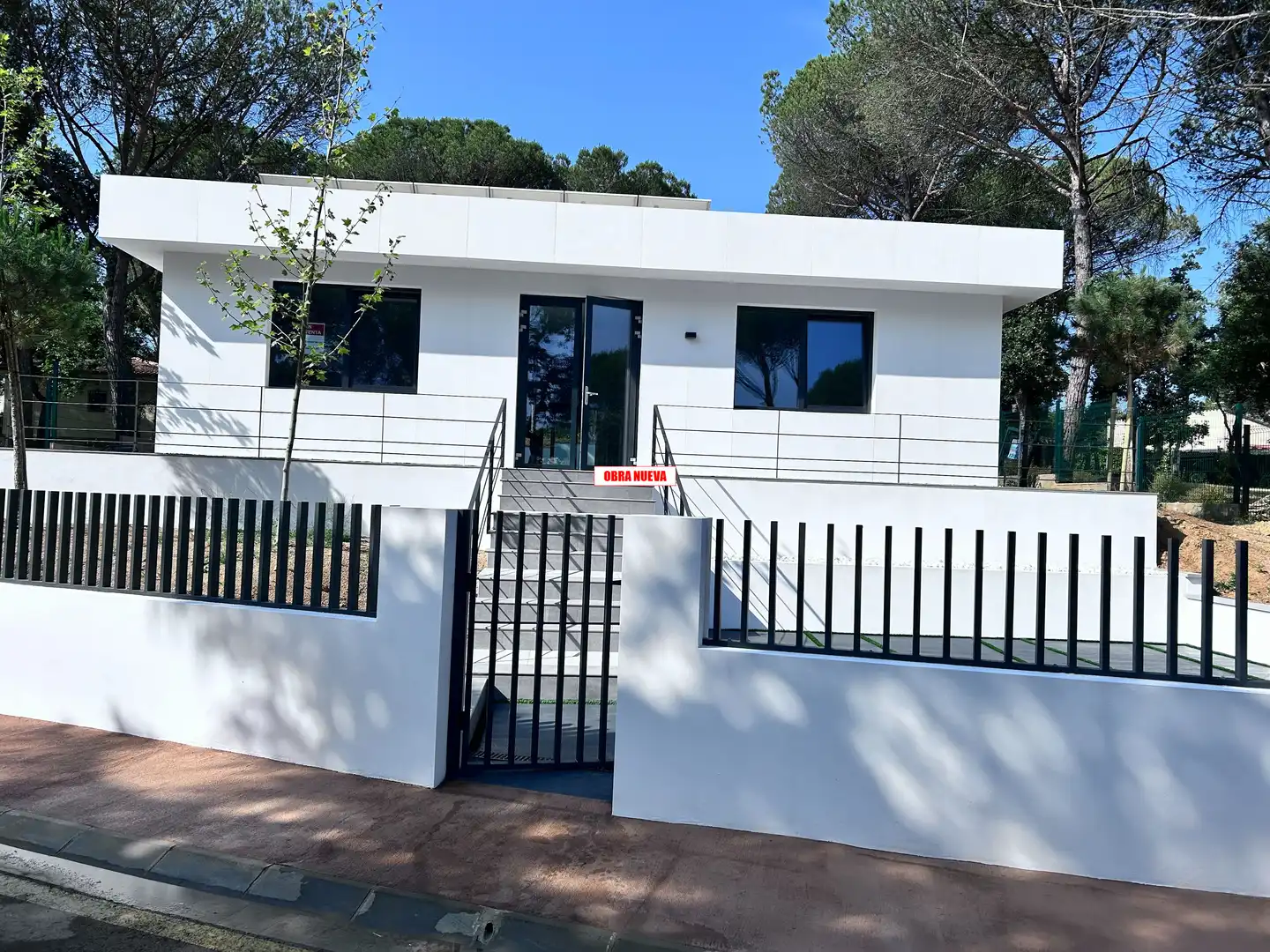 Chalet con piscina en venta en magnolia, imagen 3