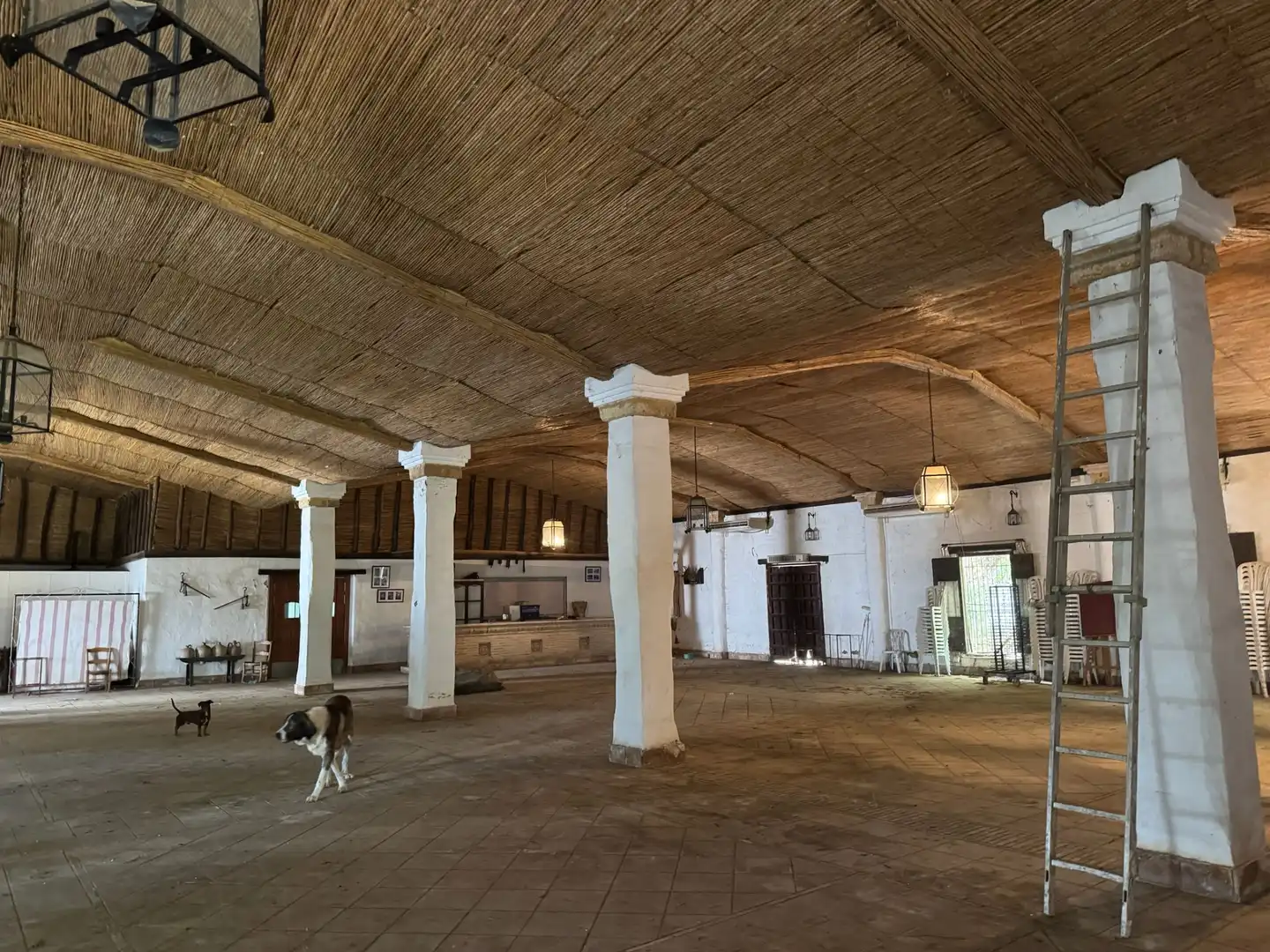 Gebäude zum Verkauf in Marchena mit Gemeinschaftspool