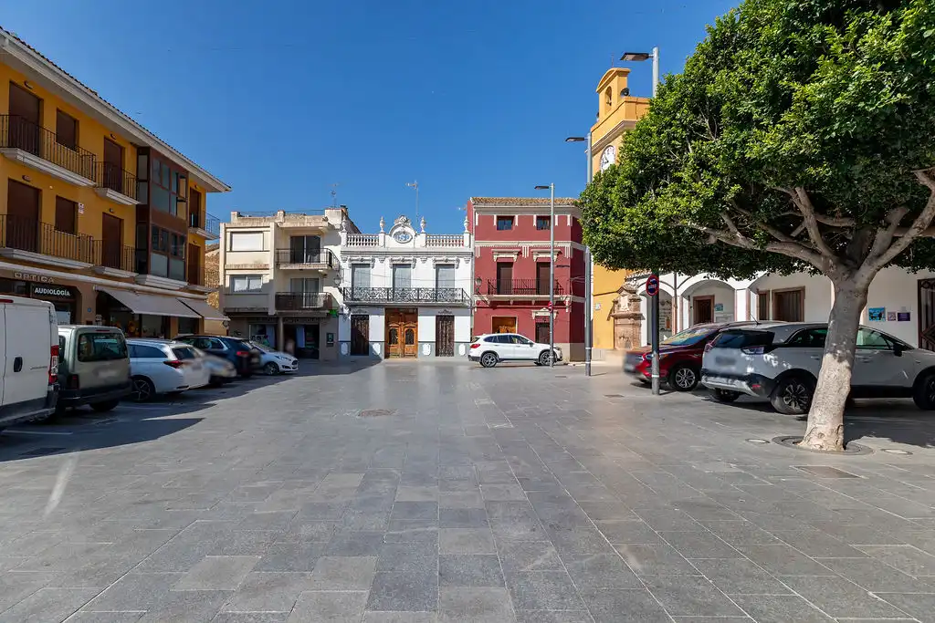 Exterior view of Commercial properties for sale in Llombai