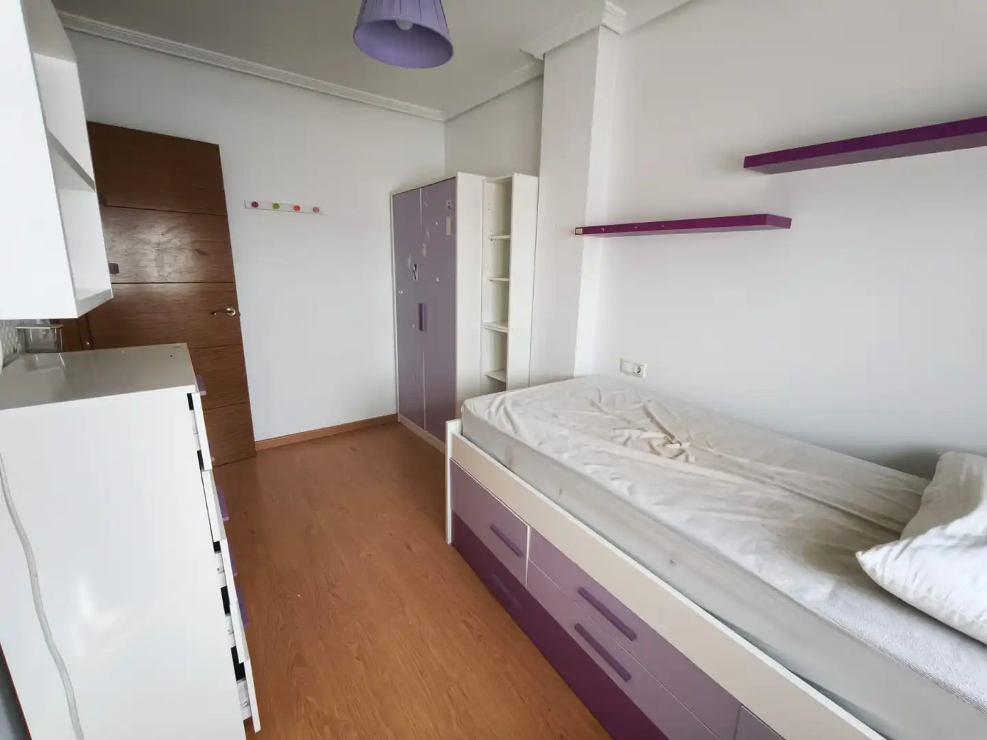 Habitación de Ático en venta en Albacete con Aire acondicionado, Calefacción y Parquet