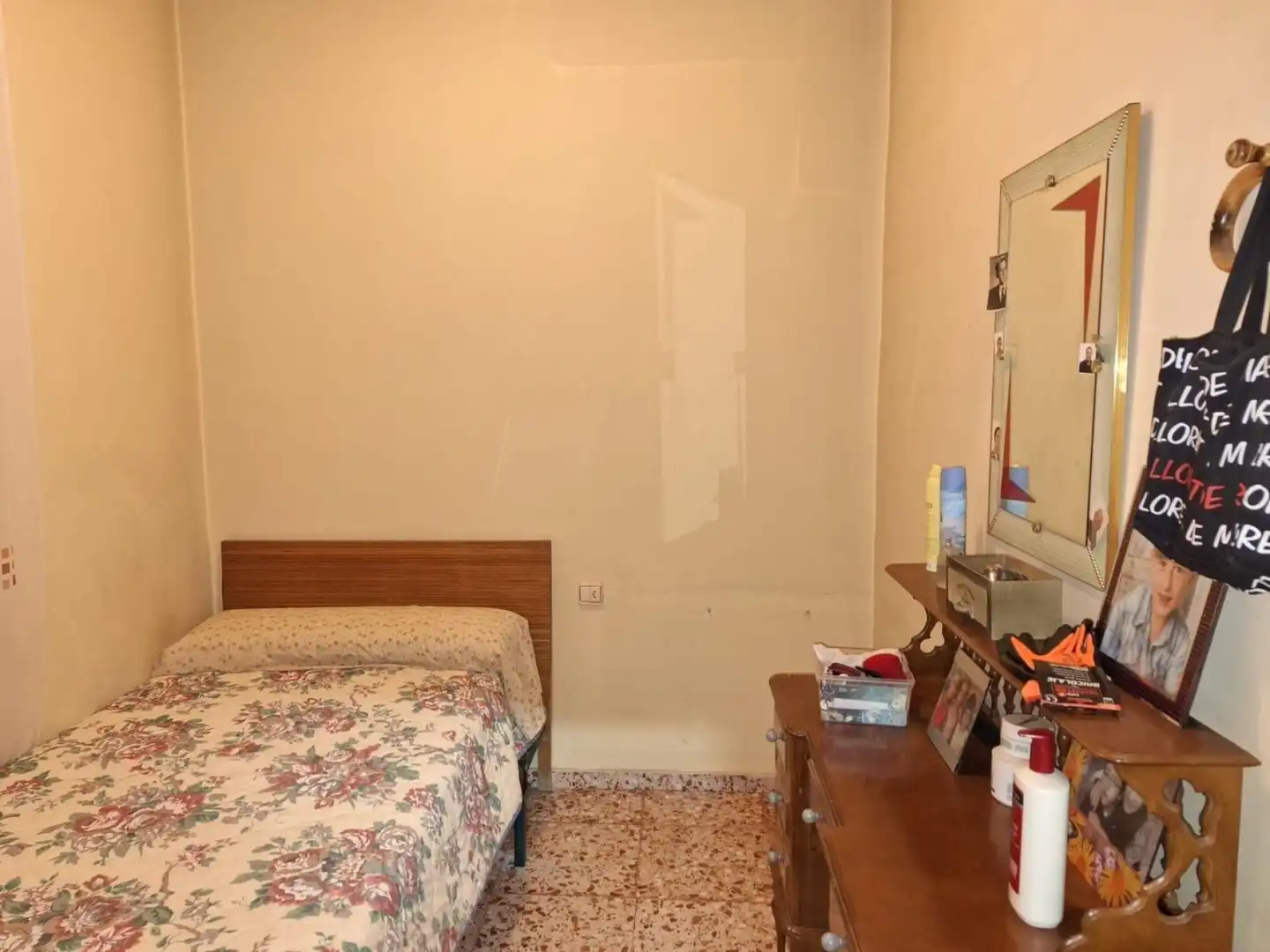 Habitación de Finca rústica en venta en Villena con Terraza y Piscina