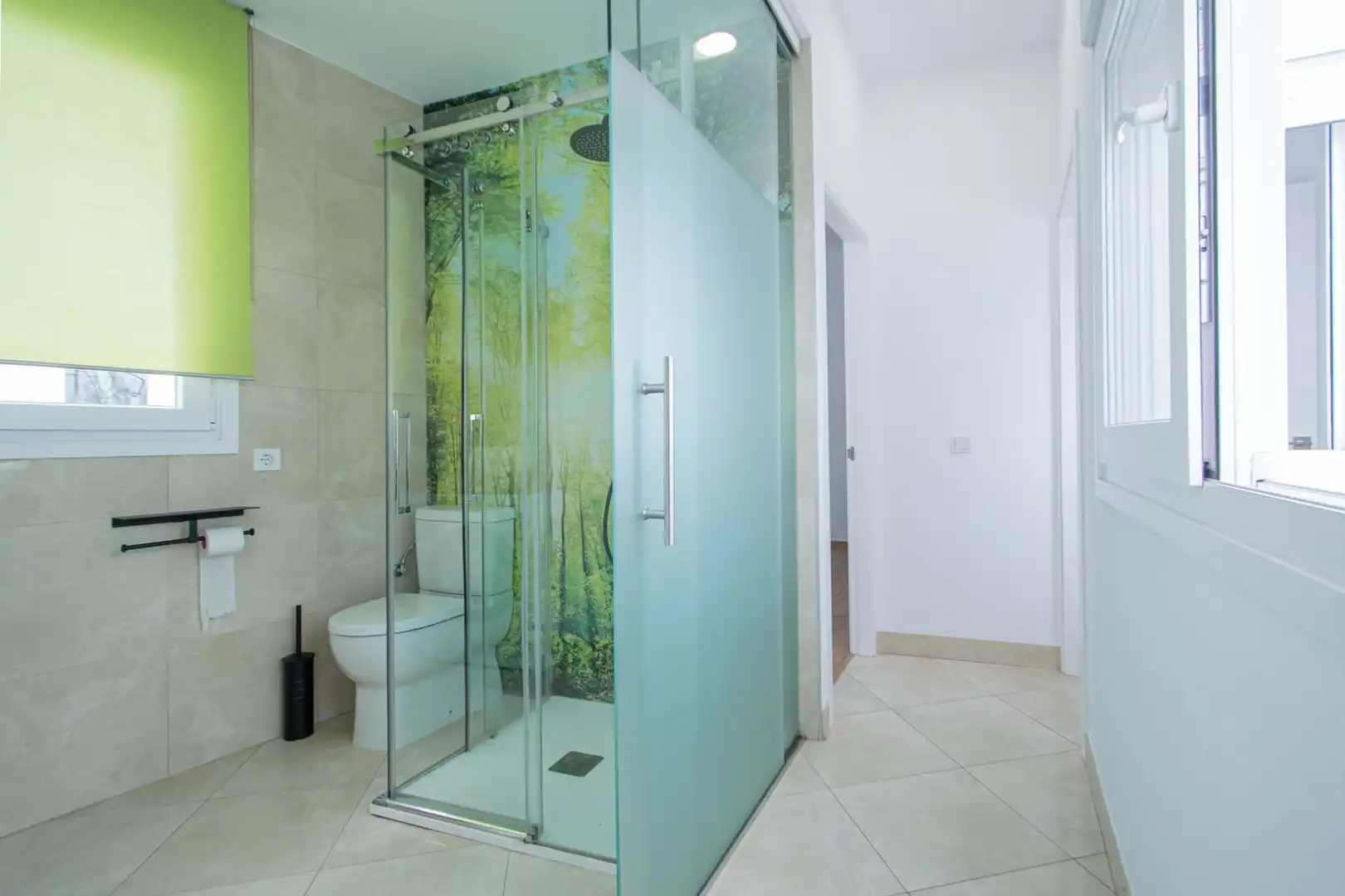 Badezimmer von Dachboden zum Verkauf in Sevilla mit Klimaanlage, Terrasse und Balkon