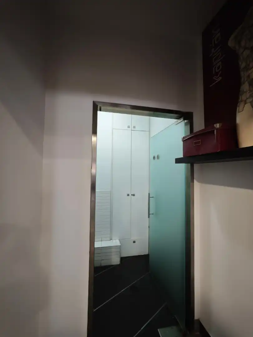Baño de Local en venta en San Juan de Aznalfarache con Aire acondicionado, Terraza y Amueblado