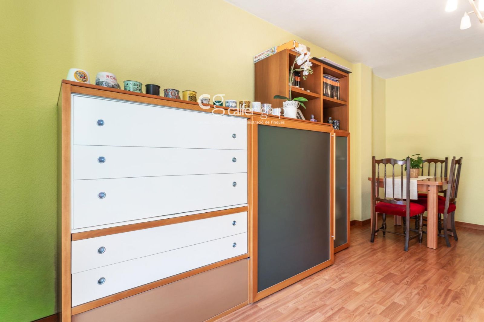 Dormitori de Pis en venda en L'Hospitalet de Llobregat amb Terrassa