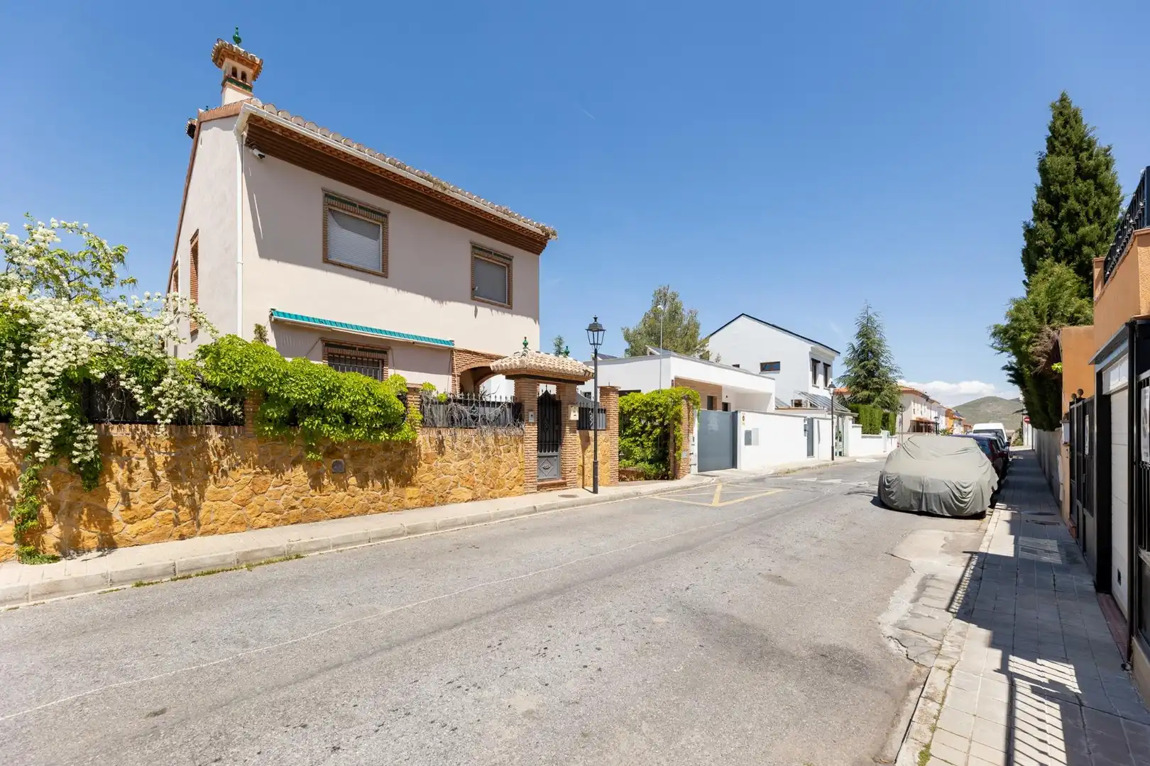 Villa mit Pool zum Verkauf in Calle MULHACEN