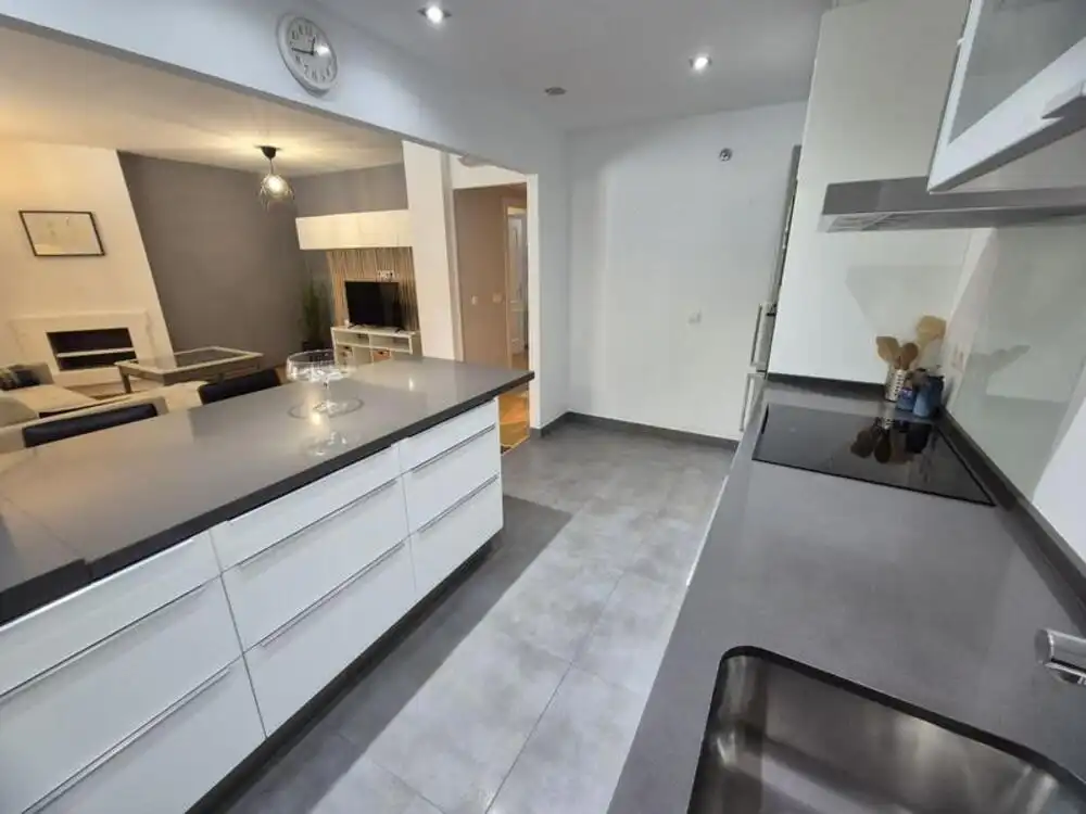 Erdgeschosswohnung mit Pool zur Miete in Nueva Andalucía, imagen 18