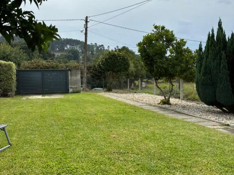 Casa o chalet de alquiler en Nigrán con Calefacción, Jardín privado y Amueblado