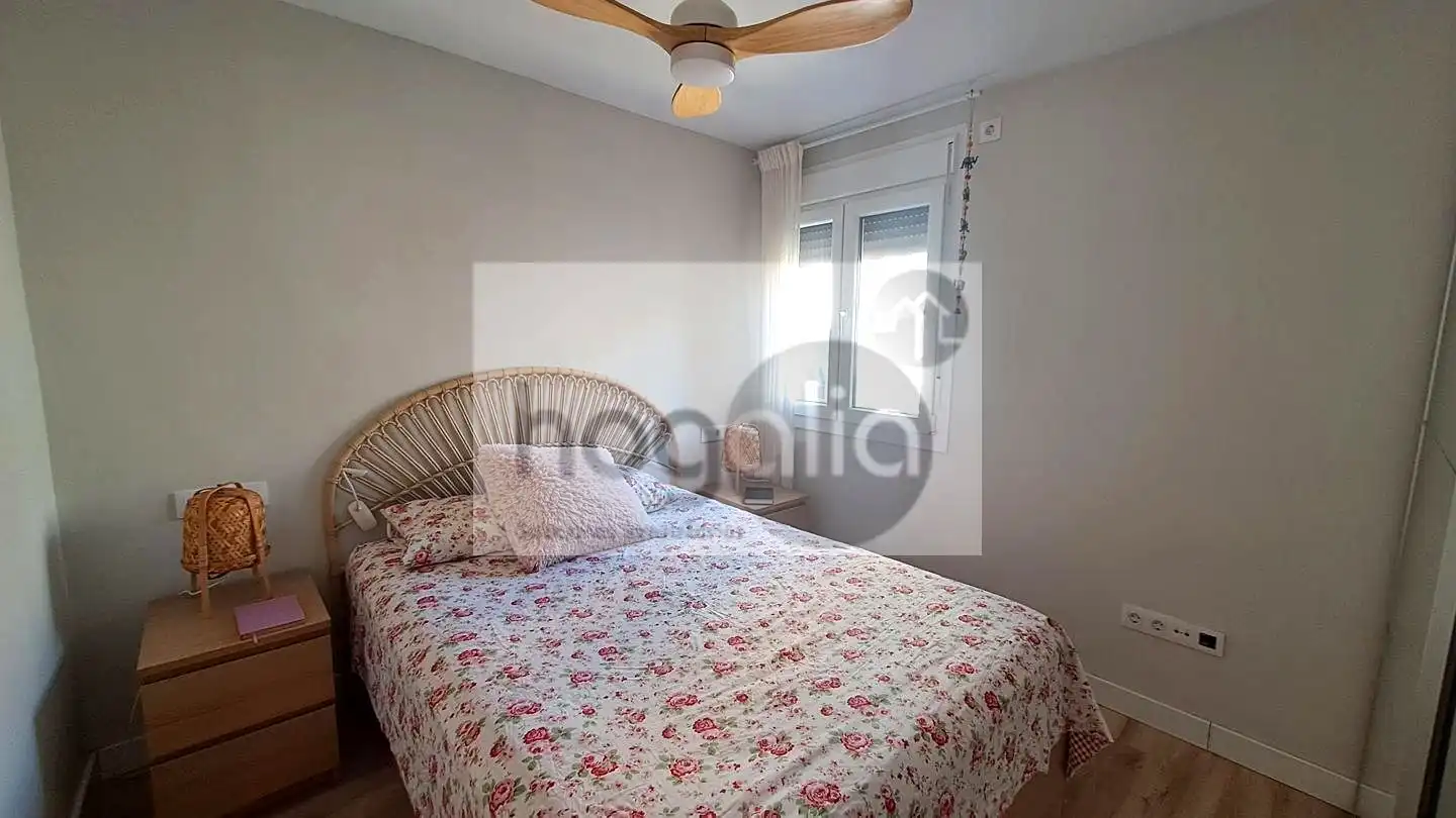 Habitación de Piso de alquiler en Sevilla con Aire acondicionado, Amueblado y Balcón