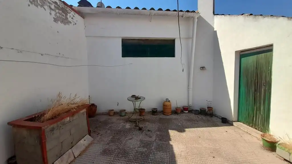 Vista exterior de Casa o chalet en venta en La Roda con Calefacción, Terraza y Trastero