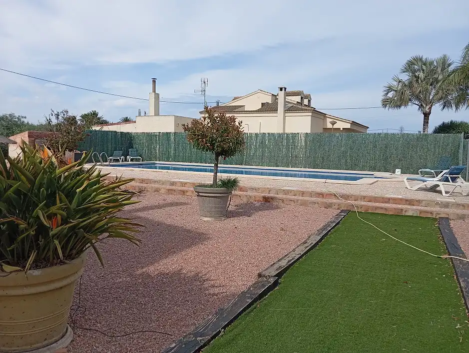 Piscina de Casa o chalet en venta en Elche / Elx con Jardín privado, Terraza y Piscina