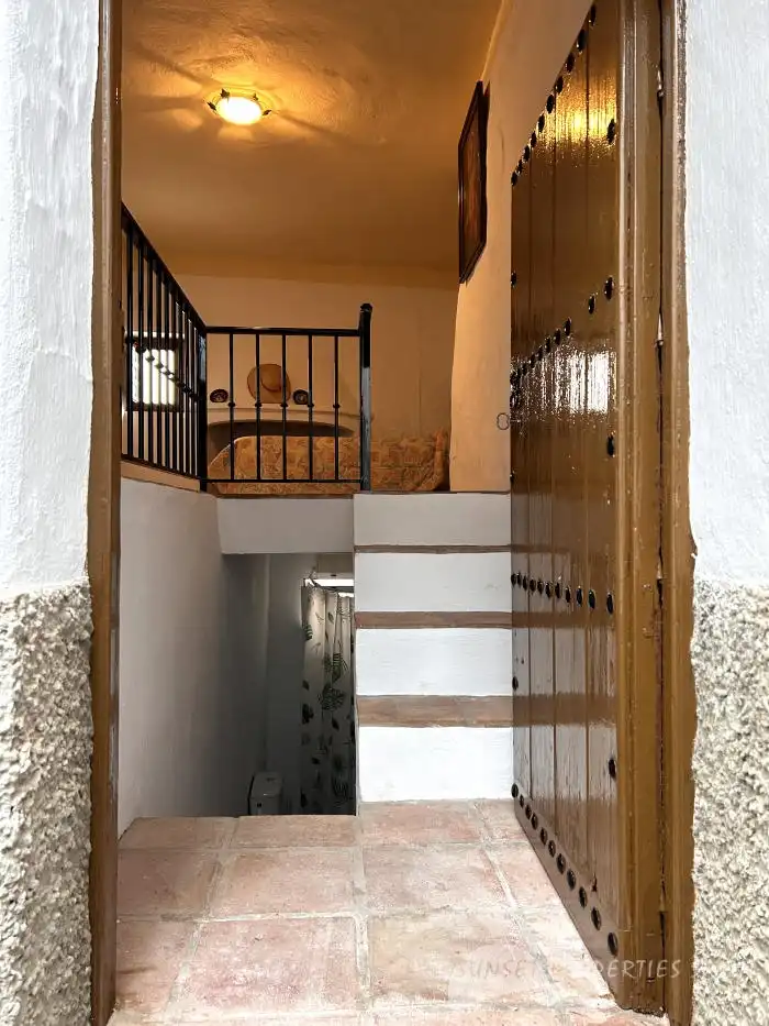 Houses for sale in Cómpeta  with Furnished
