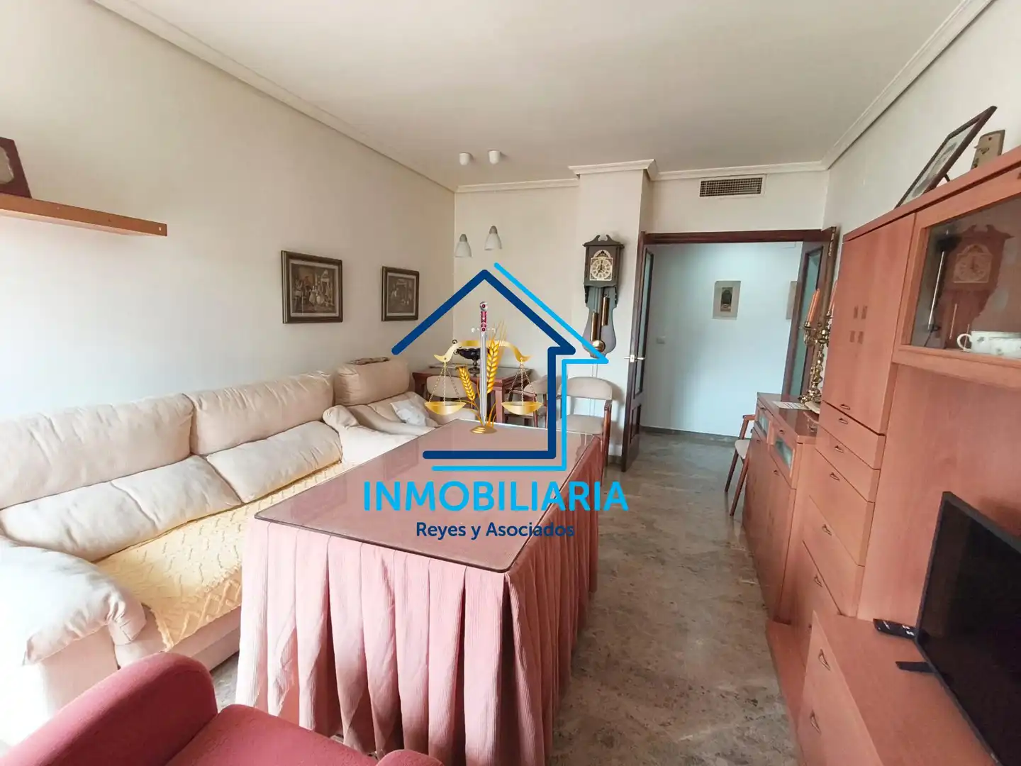 Außenansicht von Wohnung zum Verkauf in Córdoba mit Klimaanlage, Heizung und Abstellraum