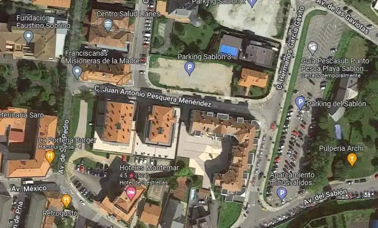 Terreny residencial en venda a Llanes pueblo