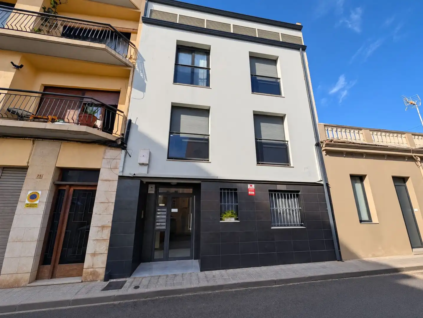 Pis amb ascensor en venda a Calle JOSEP FABREGA I POU, imagen 12