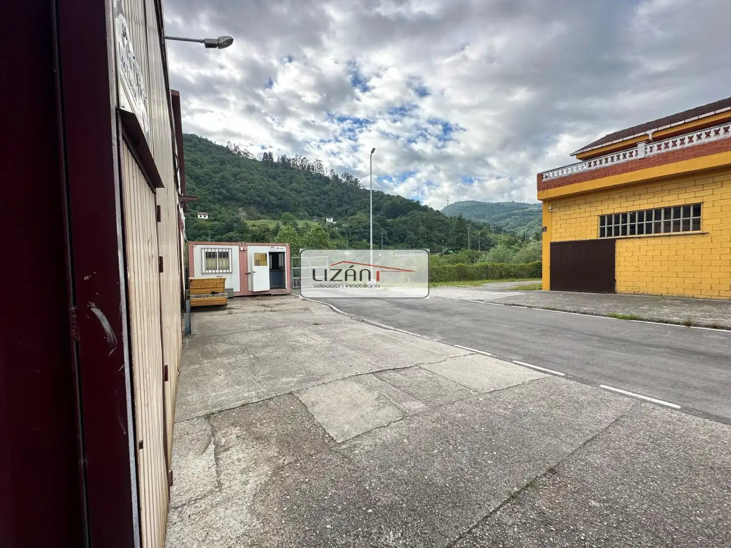 Fabrikhallen zur Miete in Santa Marina - Polígono