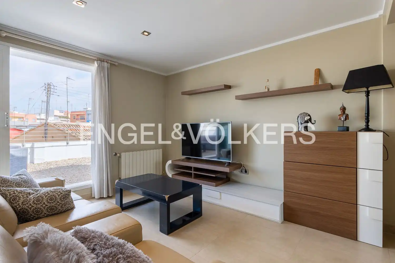 Sala de estar de Casa adosada en venta en Carcaixent con Aire acondicionado, Calefacción y Terraza