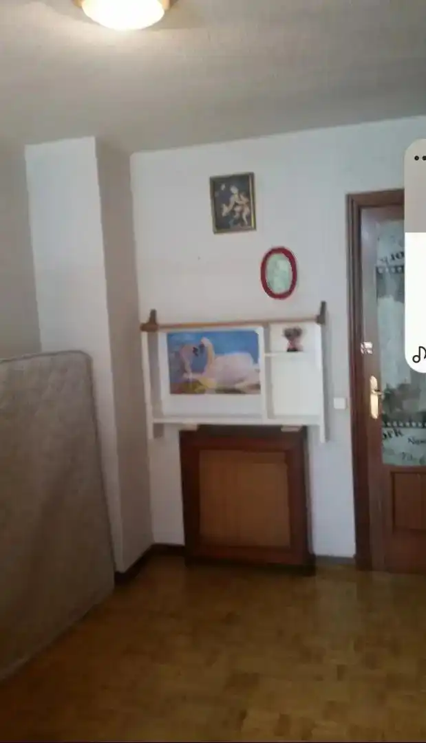 Dormitori de Estudi de lloguer en Madrid amb Parquet, Rentadora i Microones