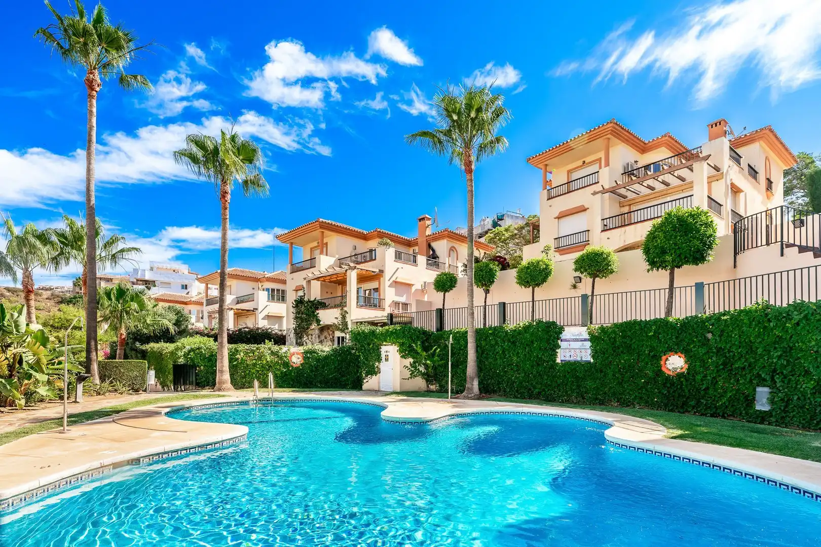 Casa con piscina en venta en Riviera del Sol