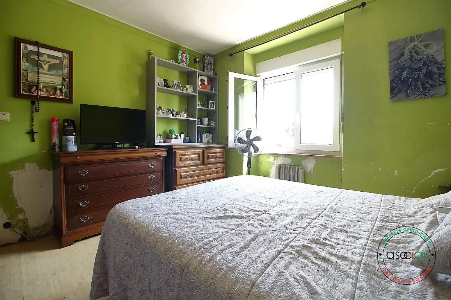Dormitori de Casa o xalet en venda en Gijón  amb Calefacció