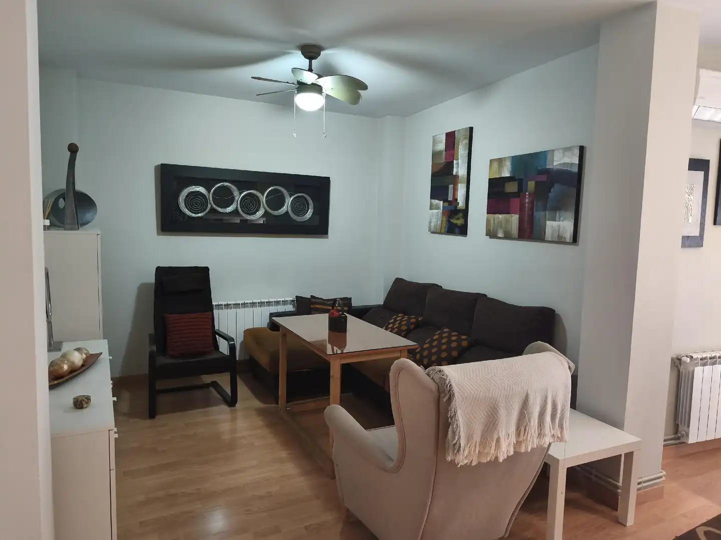 Living room of Apartments for sale in Andújar  with Air Conditioner, Heating and Parquet flooring