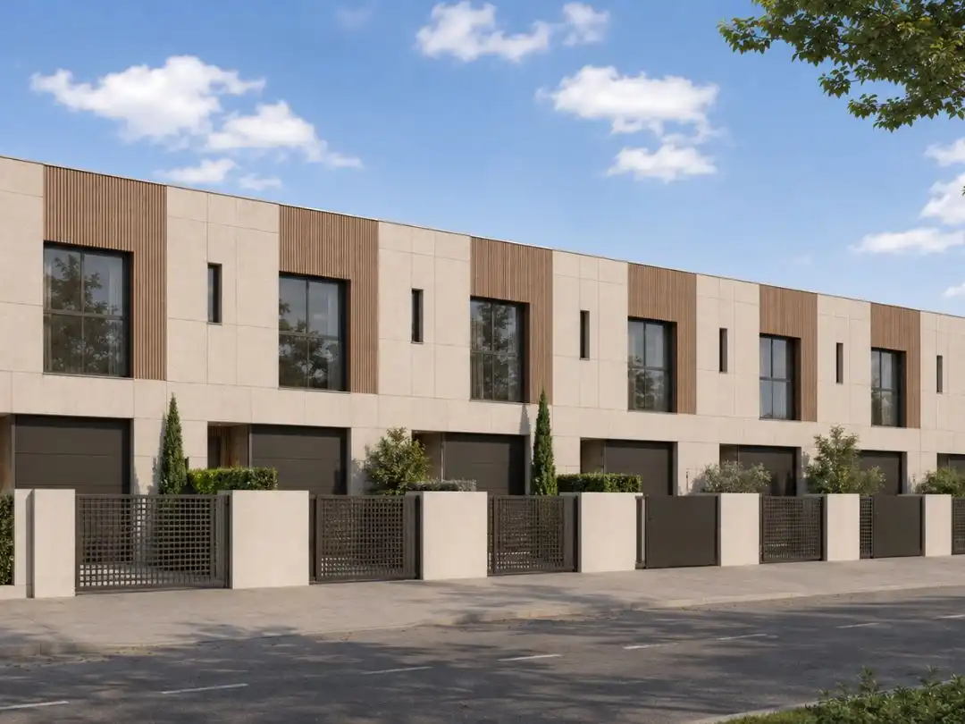 Maison mitoyenne avec piscine à vendre à Avinguda catalunya 6
