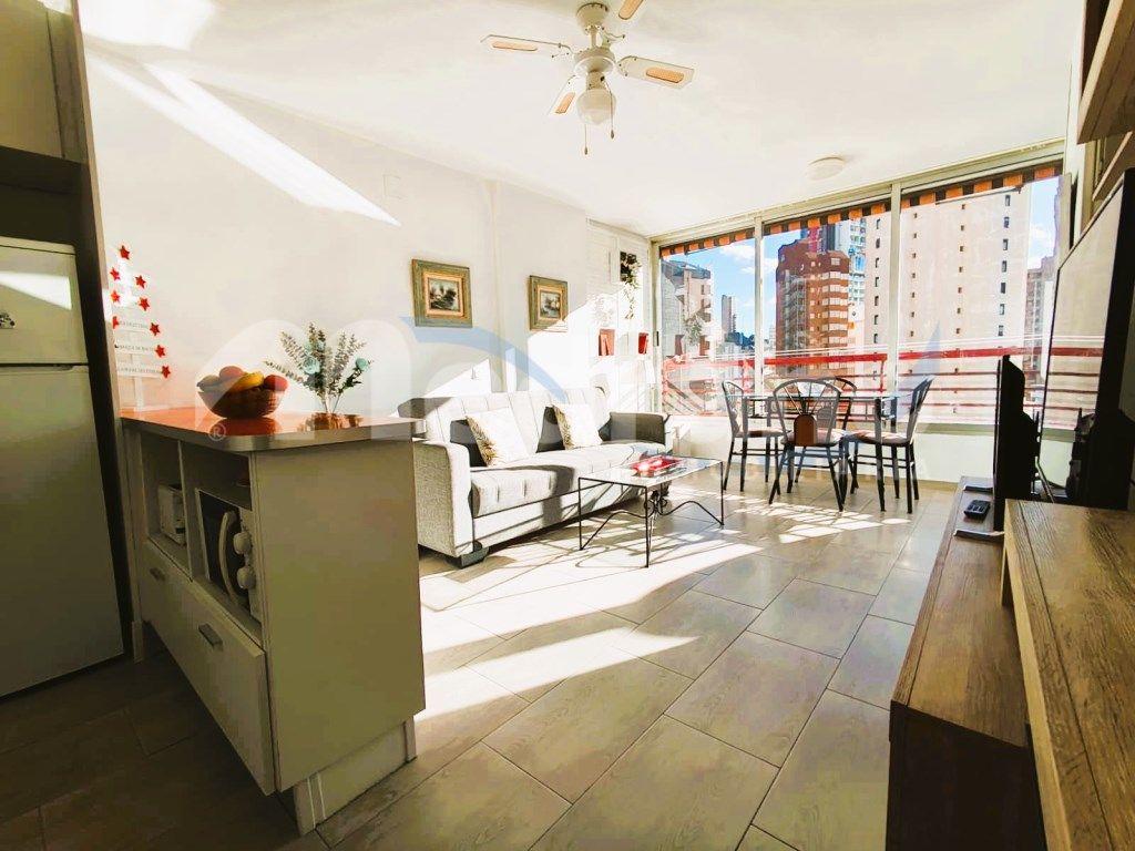 Living room of Flat for sale in Benidorm  with Air Conditioner, Terrace and Swimming Pool