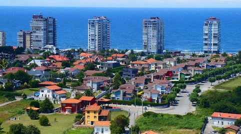 Foto 2 de Piso de alquiler en Calle Luis Hauzeur, Salinas, Castrillón