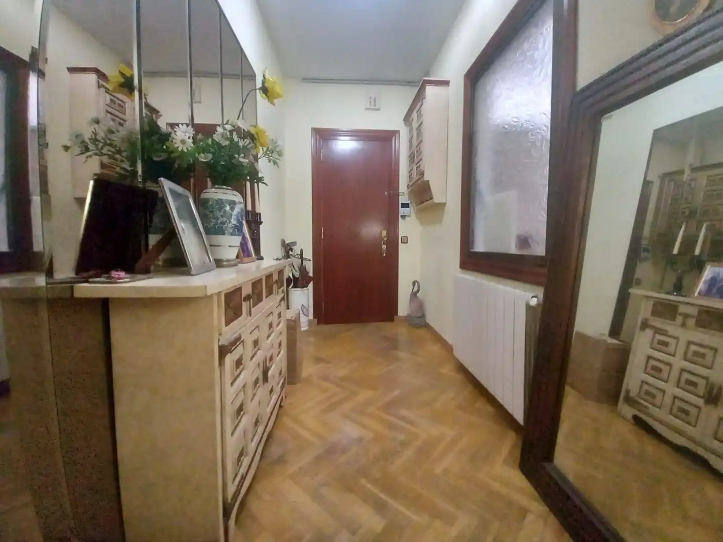 Wohnung zum Verkauf in Badalona mit Klimaanlage, Heizung und Terrasse