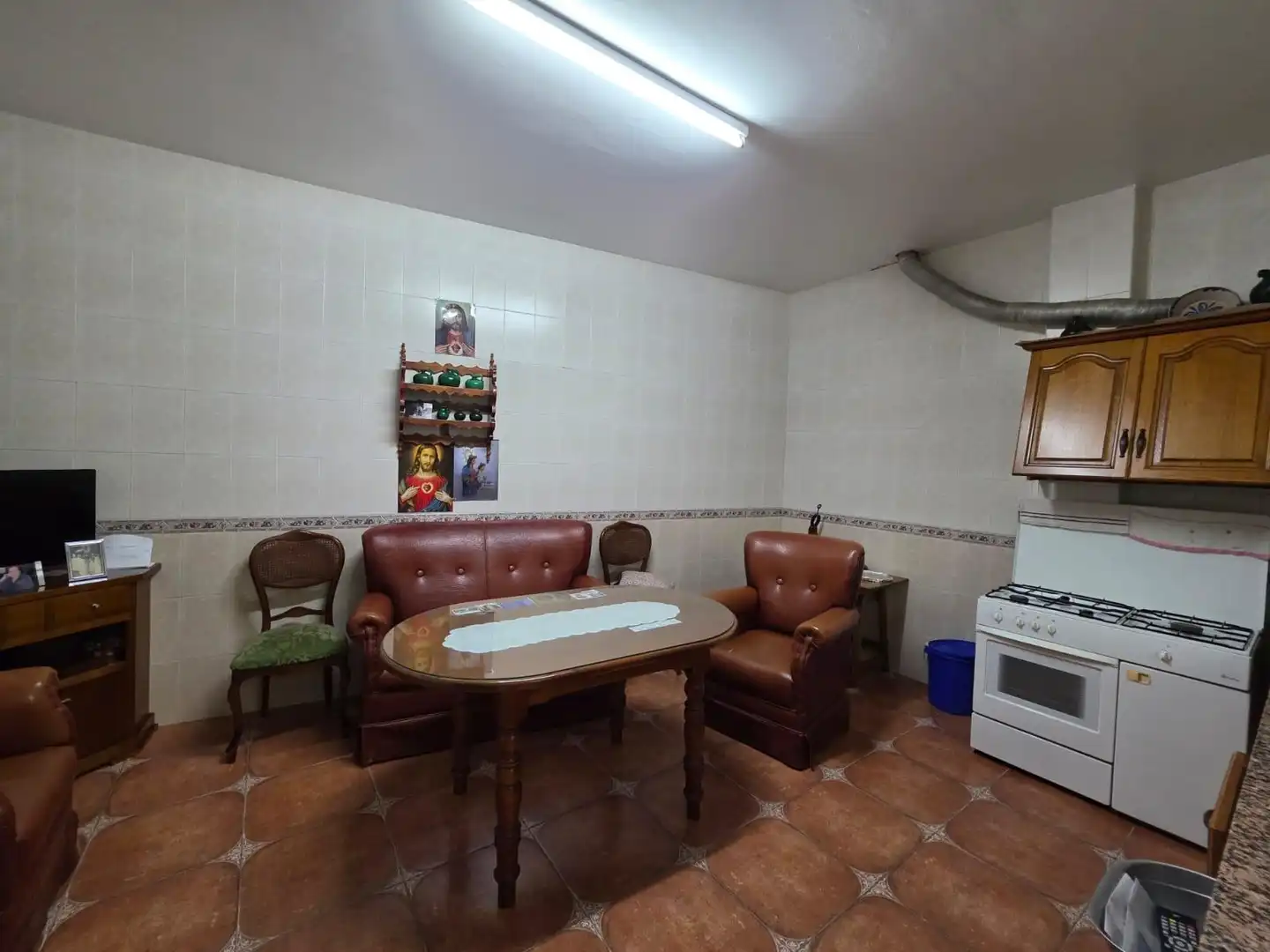 Kitchen of Houses for sale in Cuevas Bajas  with Air Conditioner, Heating and Terrace