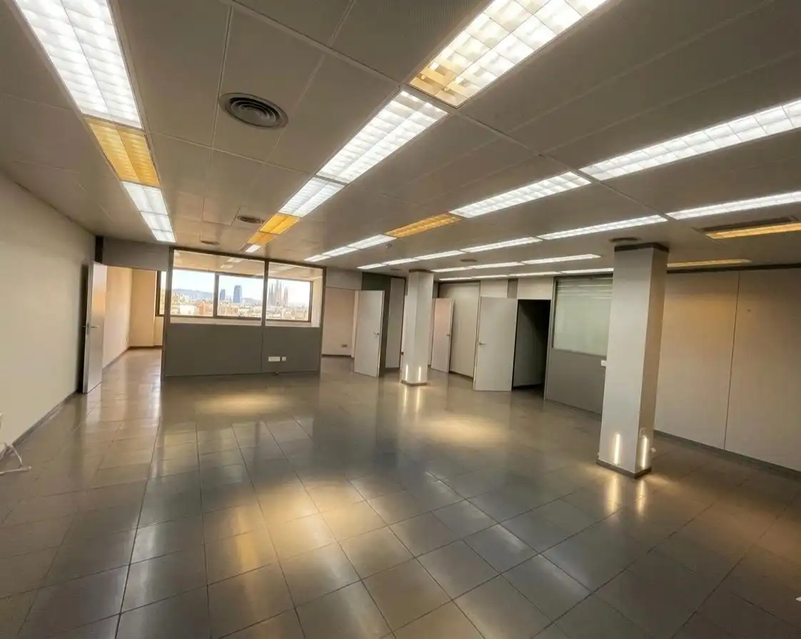 Business premises to rent in Centre, imagen 2