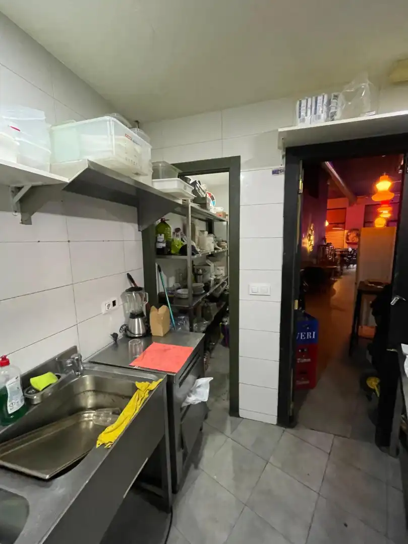 Local comercial en traspàs a Carrer d'Aribau, imagen 10