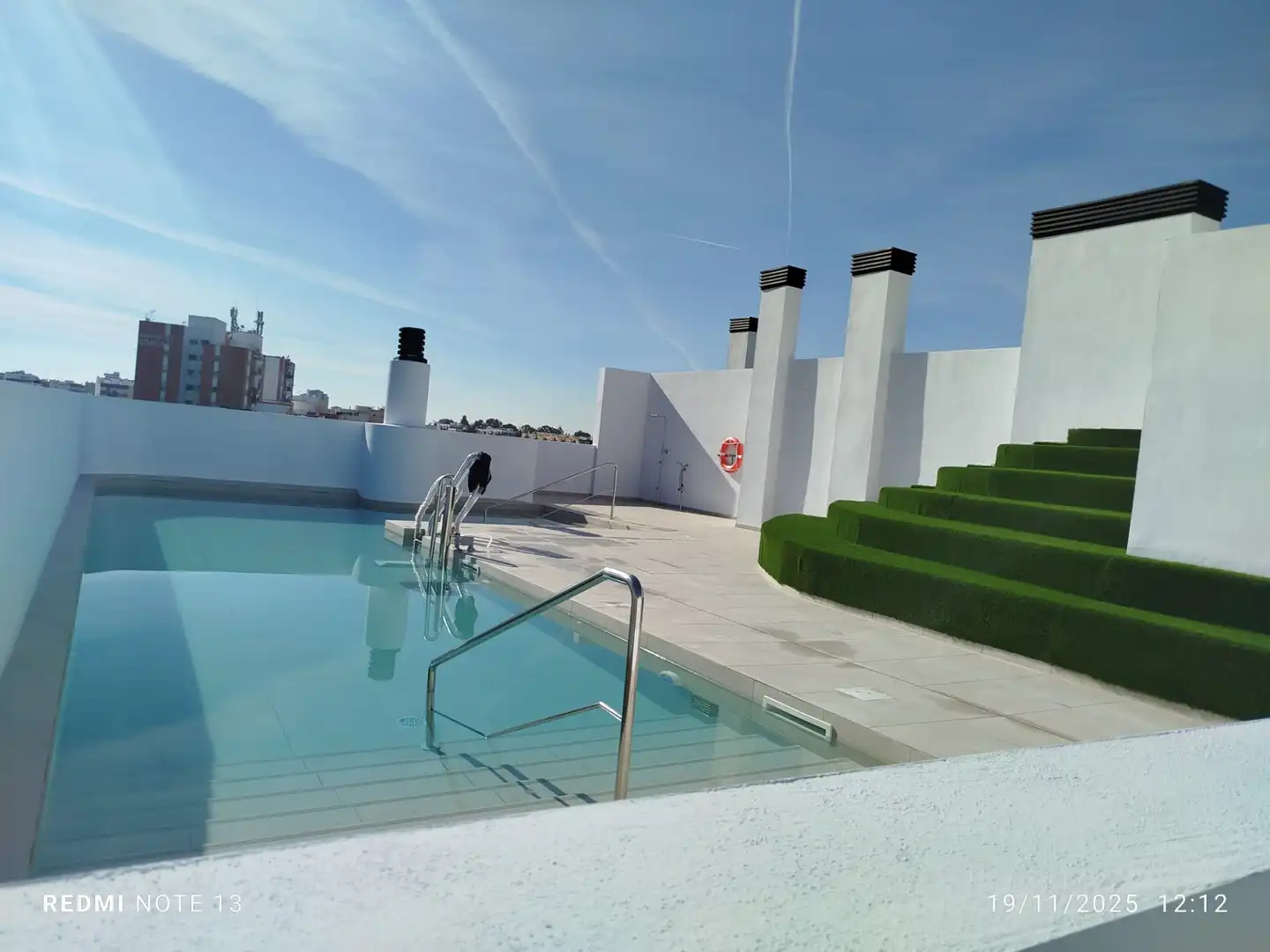 Swimming pool of Attic for sale in Sevilla  with Air Conditioner, Heating and Parquet flooring