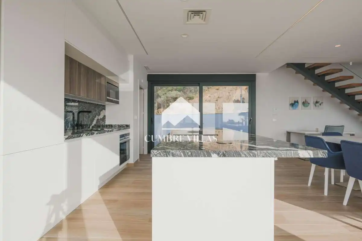 Casa o xalet en venda a La Herradura centro
